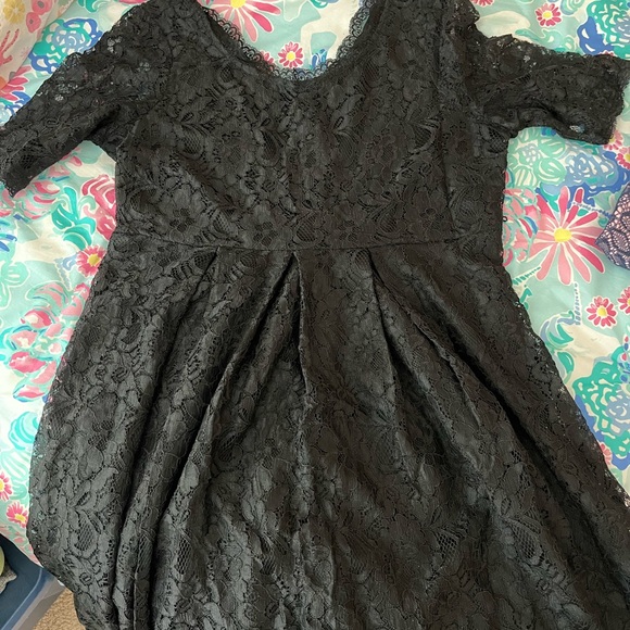 Bundle of three maternity dresses, size medium - Picture 15 of 15